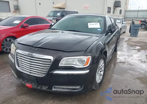 2012 Chrysler 300 z USA, uszkodzony, nr VIN 2C3CCAAG6CH209690